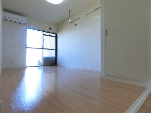 ＹＴＳマンション貴志の居間・リビング