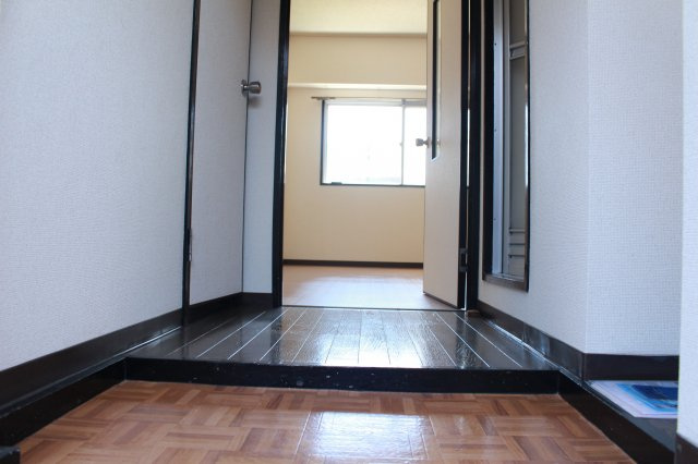 サンパーク谷川の玄関