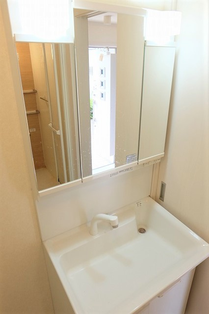 SILK　TERRACEの独立洗面台