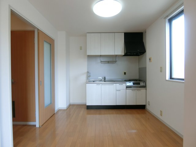 ファミーユ中野　A棟の居間・リビング