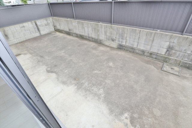 シャーメゾン西本町　Ｂ棟の庭|専用庭
