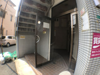 【エントランス】