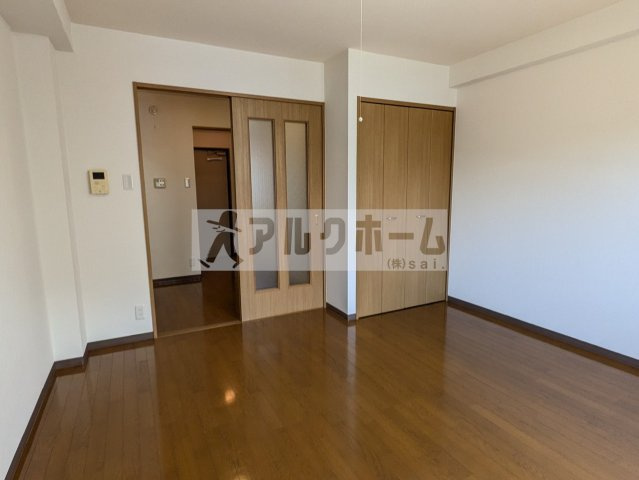 APFEL(アッフェル)の居間・リビング|アッフェル（柏原市本郷・JR柏原駅）　