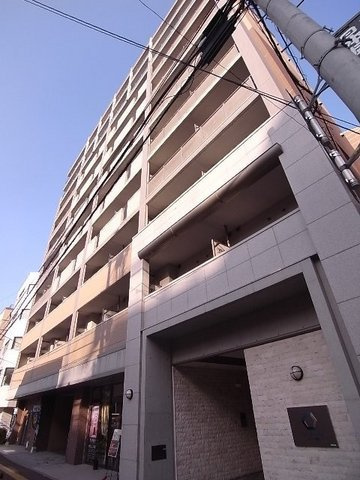 カスタリア薬院の外観|公園沿いのおしゃれなマンションです