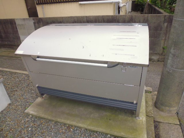 ウエスト　コンフォールのその他共用部分|敷地内専用ゴミステーション