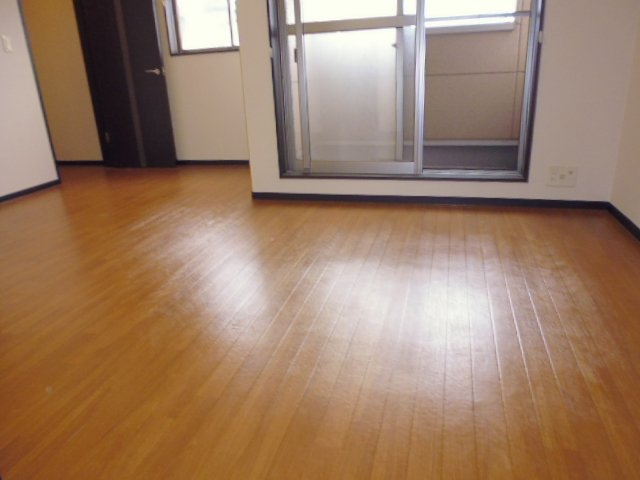 ウエスト　コンフォールの居間・リビング