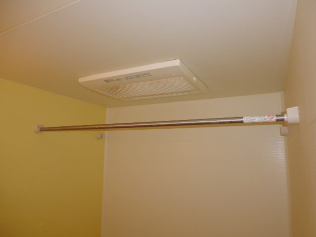 ウエスト　コンフォールの浴室|浴室乾燥機