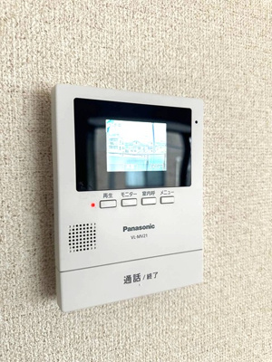 【セキュリティ】 | エクセレント日吉 | 防犯対策に有効なカメラ付きインターホン！録画機能が付いているので留守中の訪問者まで確認できます♪