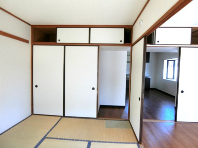 【寝室】 | エクセレント日吉 | 南向き和室6帖☆天袋付き押入れがあります！寝具をすっきり収納できるので和室は寝室にもオススメ☆