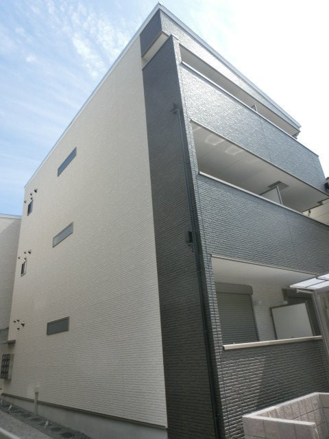セレニティ田川北Ａ棟の外観
