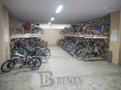 【その他共用部分】 | グランハイツ東新宿 | グランハイツ東新宿の駐輪場です