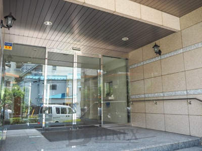 【エントランス】 | グランハイツ東新宿 | グランハイツ東新宿のエントランスです