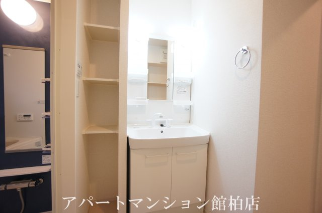 ベルメゾンの独立洗面台