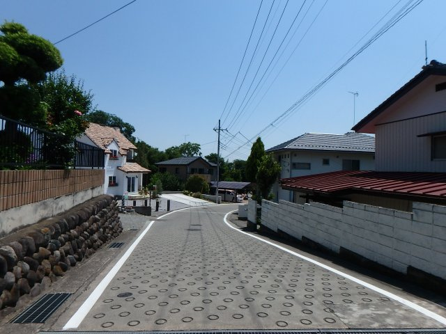 高崎市　石原町売地の前面道路含む現地写真