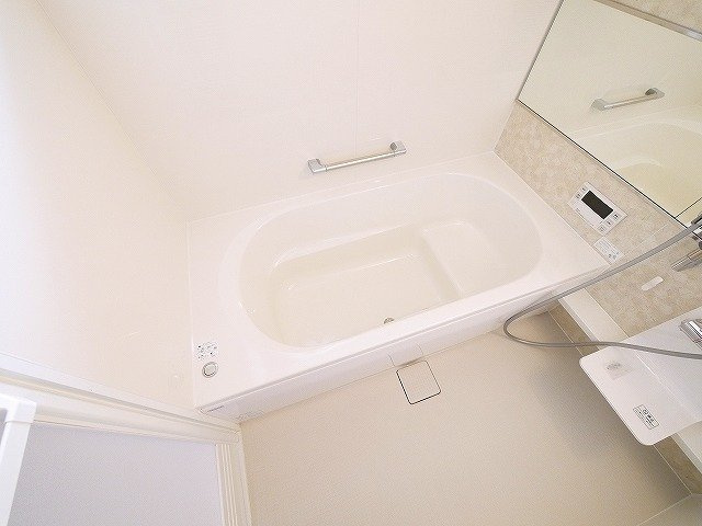 メゾン　ソレイユの浴室|きれいなお風呂です