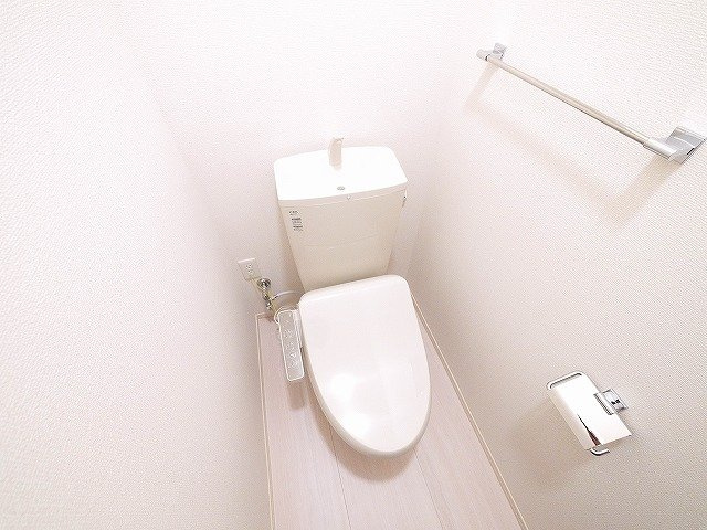 メゾン　ソレイユのトイレ|落ち着いたトイレです