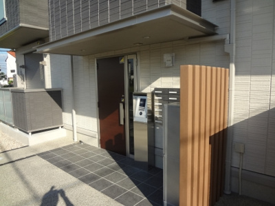 【エントランス】 | ＣＨＩＡＲＡ