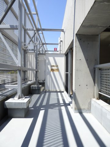 【バルコニー】 | トラストワンビル１９