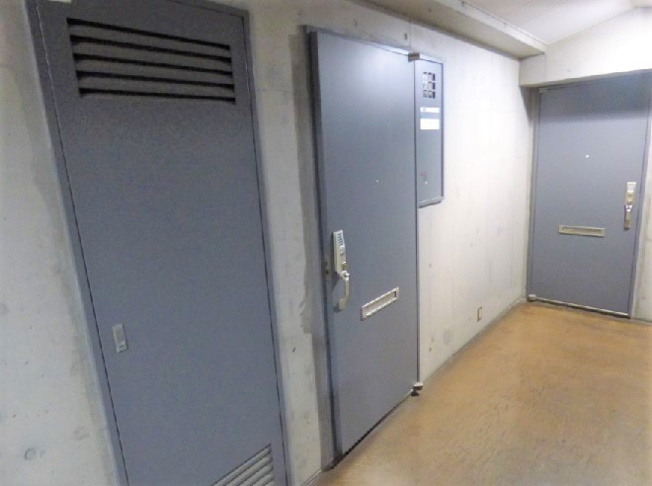 【玄関】 | トラストワンビル１９