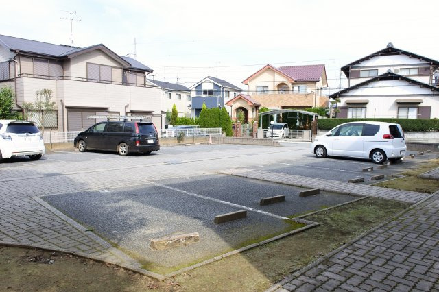 ドリームシティＣの駐車場