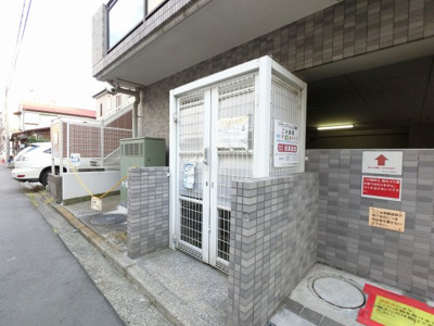 【その他共用部分】 | ライオンズマンション横浜大通り公園南 | ゴミ置場