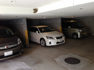 【駐車場】
