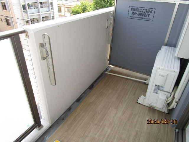 レクエルド塚本のバルコニー