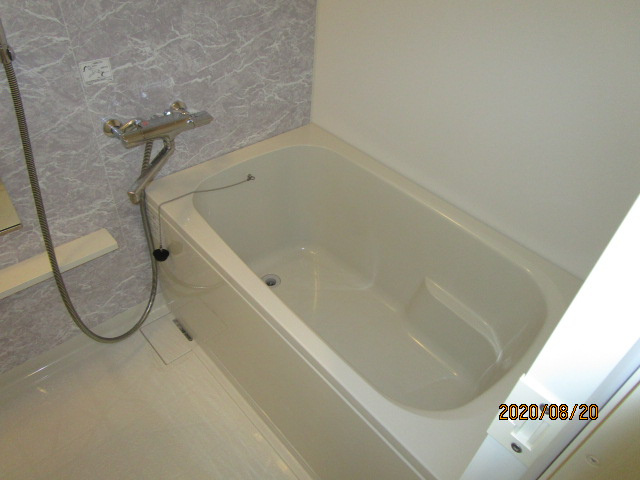 レクエルド塚本の浴室