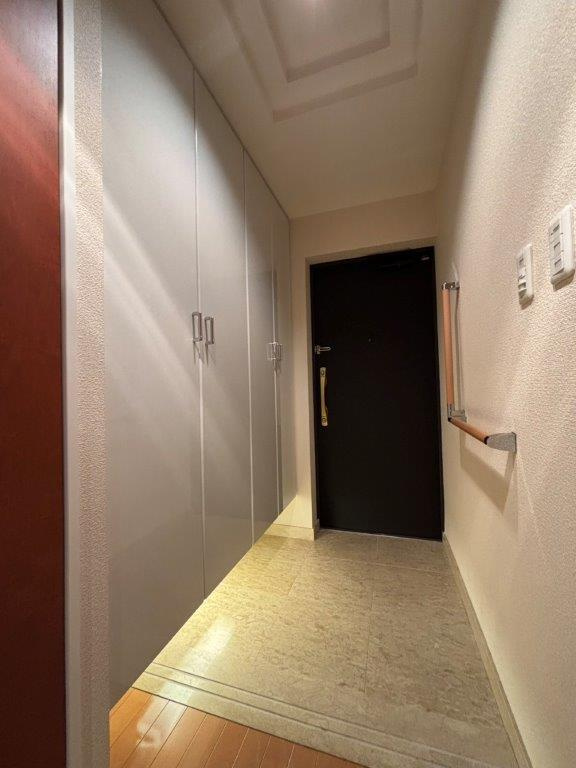 ジェネラスマンション医大前の玄関