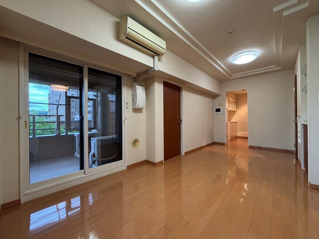 ジェネラスマンション医大前の居間・リビング