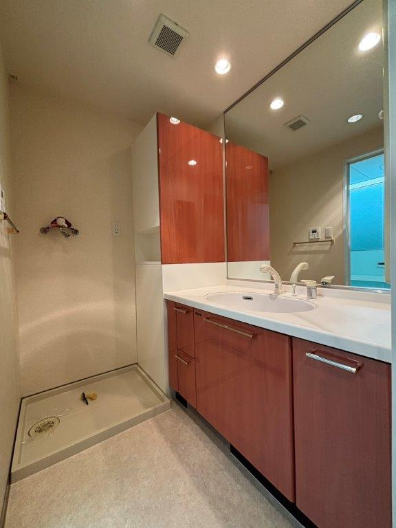 ジェネラスマンション医大前の独立洗面台