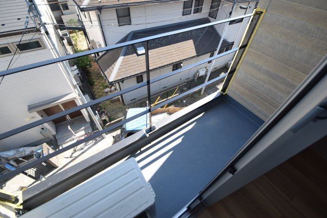 I Rashiku中山のバルコニー|南向きのバルコニーです