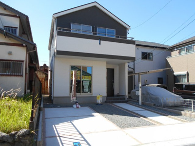 【外観】 | 四日市市蒔田第２－１号棟 | きれいな外観です