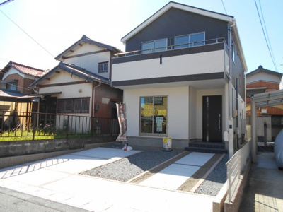 【外観】 | 四日市市蒔田第２－１号棟 | 落ち着いた雰囲気の外観です