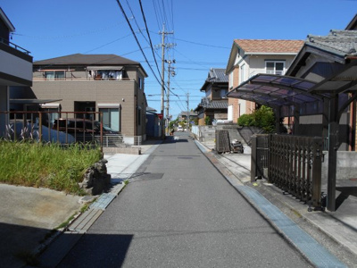【周辺】 | 四日市市蒔田第２－１号棟 | 前面道路