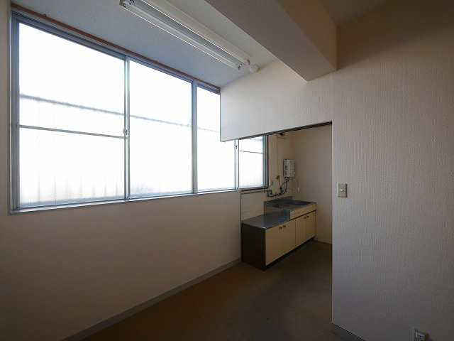 井田マンションの内装