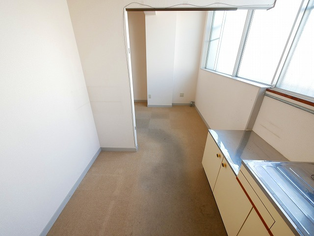 井田マンションの内装