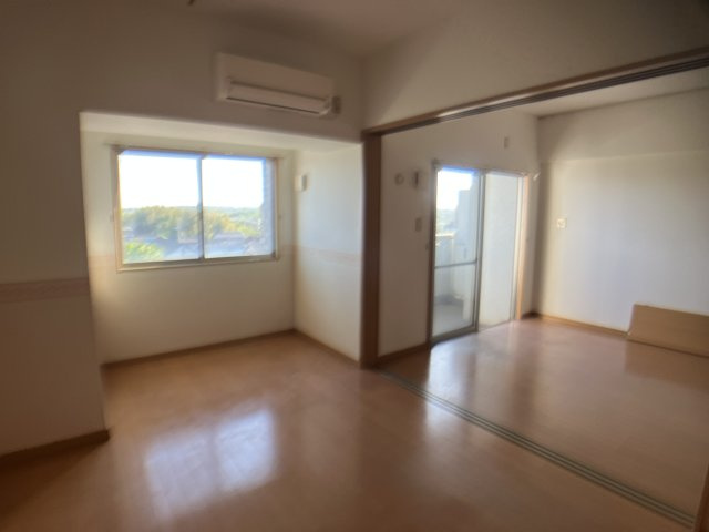 クオリアの内装