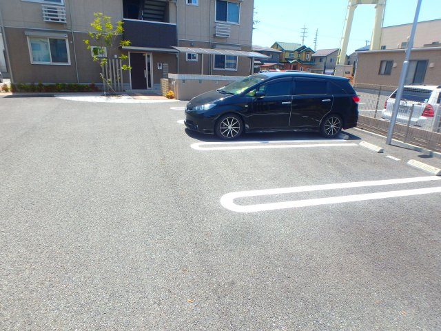サンホーム富士の駐車場