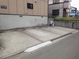 【駐車場】 | いつでも目の届く敷地内に駐車場があります♪お車をお持ちの方にもオススメです☆