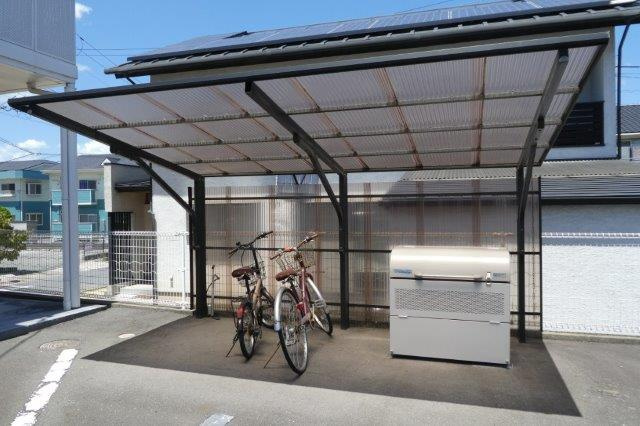 倉敷市中庄のアパートのその他共用部分|自転車置き場