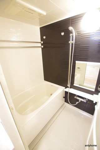 松ヶ枝町プライマリーワン　仲介手数料無料の浴室