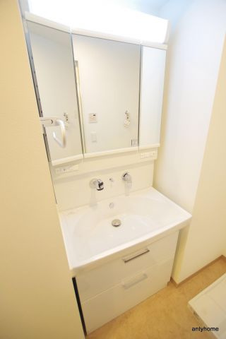松ヶ枝町プライマリーワン　仲介手数料無料の洗面所