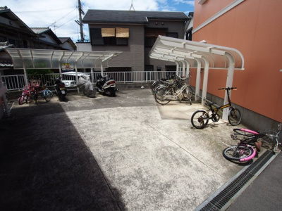 【その他共用部分】 | プレステージ大美野 | 駐輪所