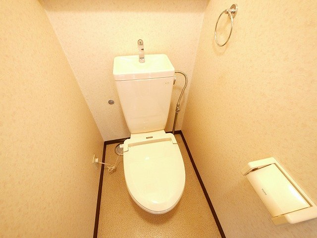 スタジオMのトイレ|落ち着いたトイレです