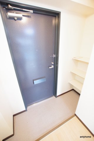 昭和グランドハイツ大淀　仲介手数料無料の玄関