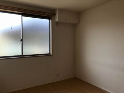 【寝室】 | ヴィラーチェ砥堀