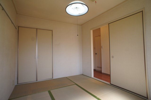 【洋室】 | フレンドハイツ南口