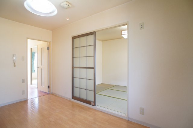 【居間・リビング】 | フレンドハイツ南口