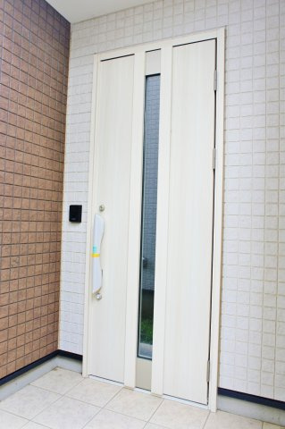 茂原市長尾貸家A棟の玄関